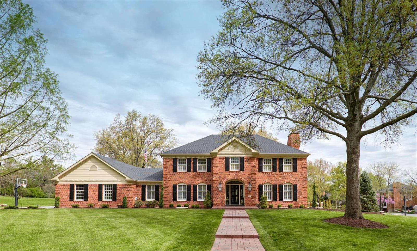 Wellington Manor - Residential