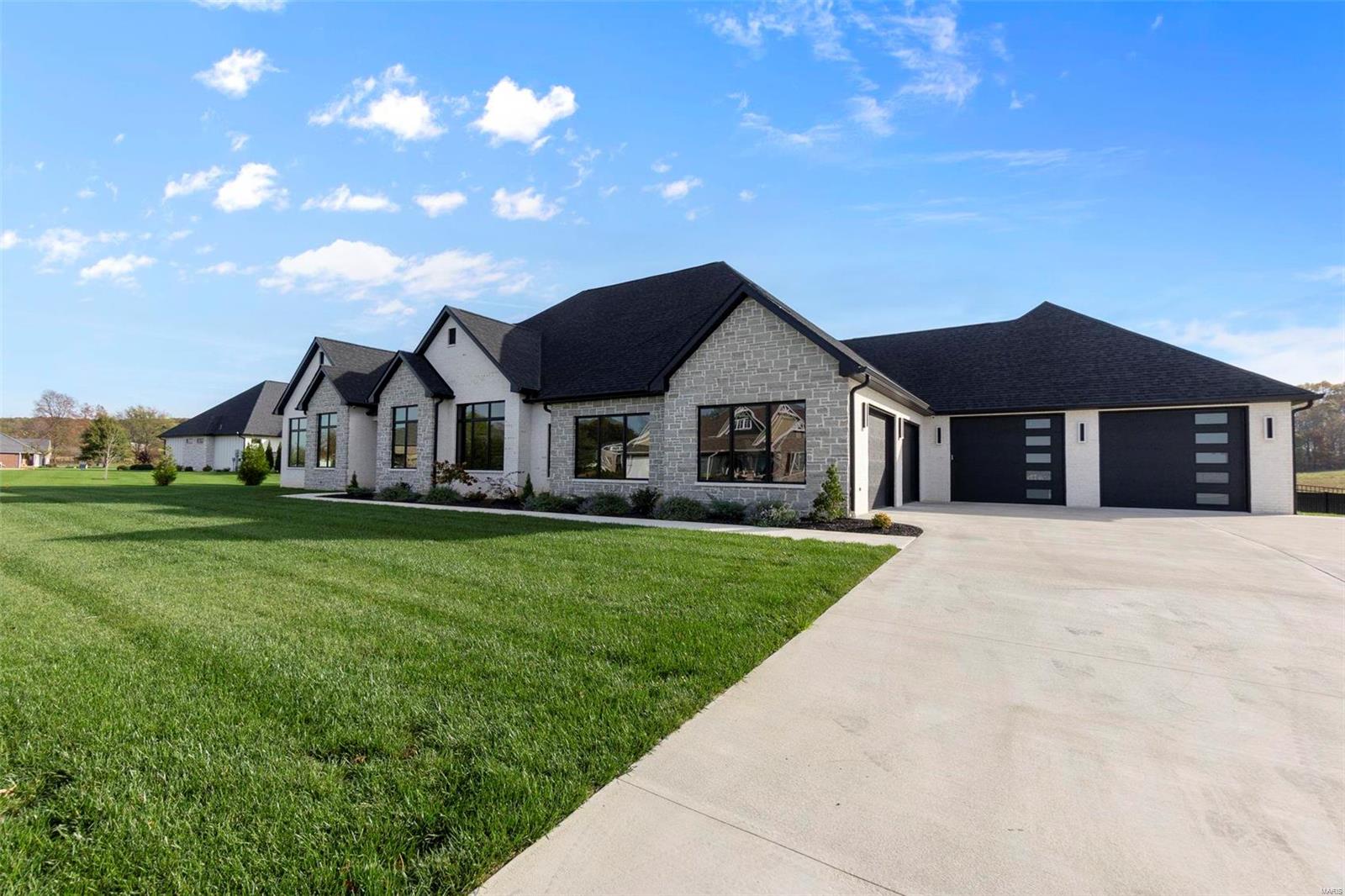 Whispering Oaks - Residential