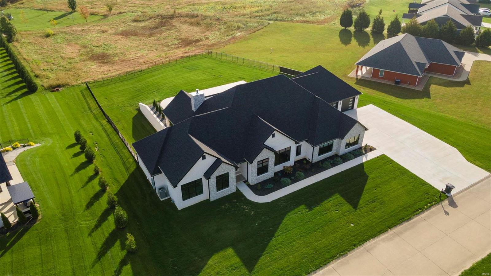 Whispering Oaks - Residential