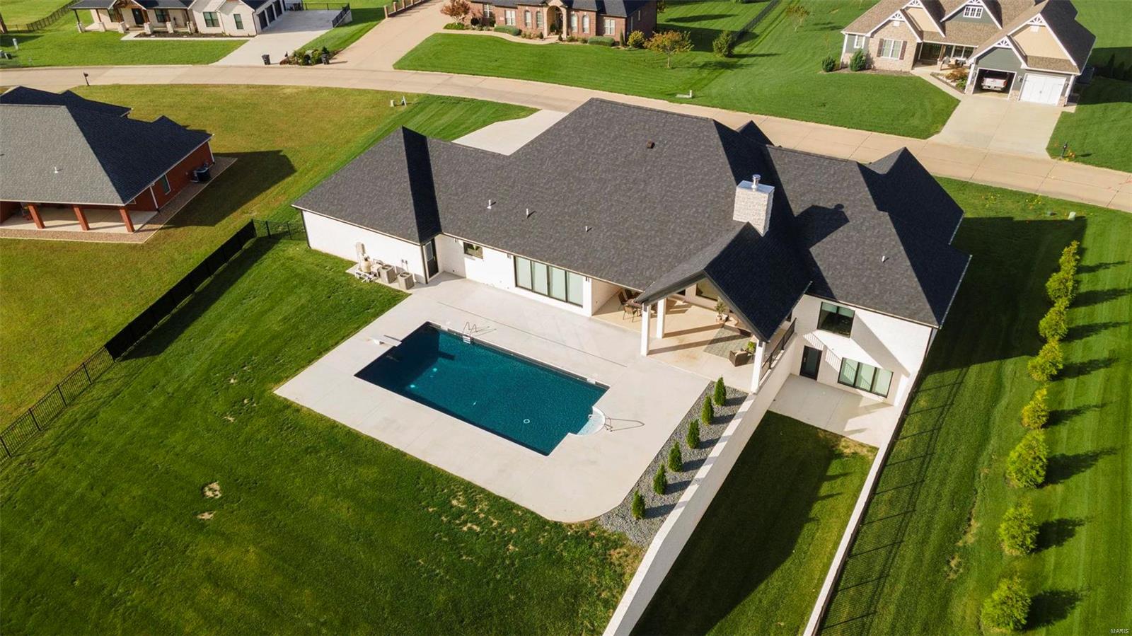 Whispering Oaks - Residential