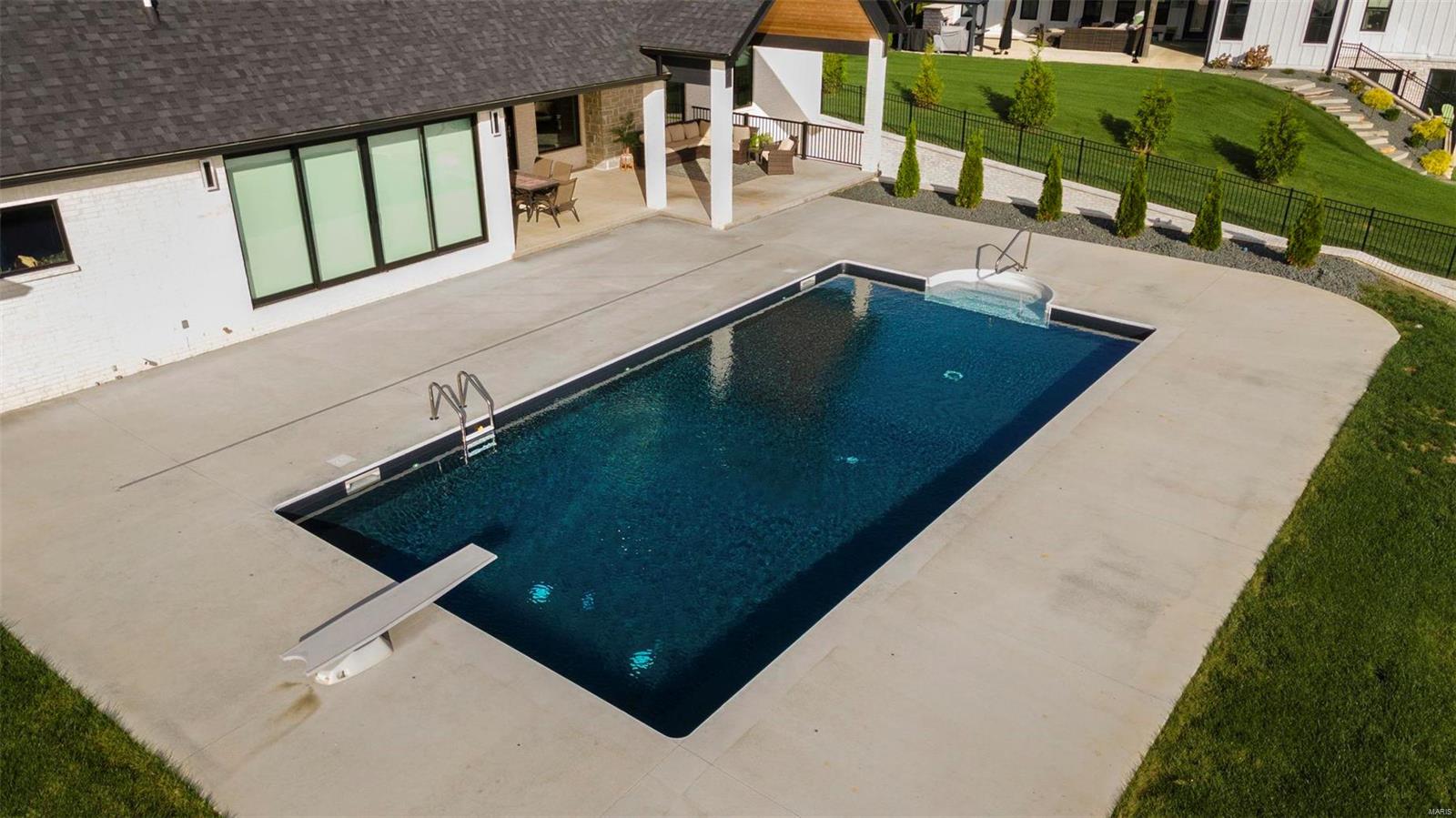 Whispering Oaks - Residential