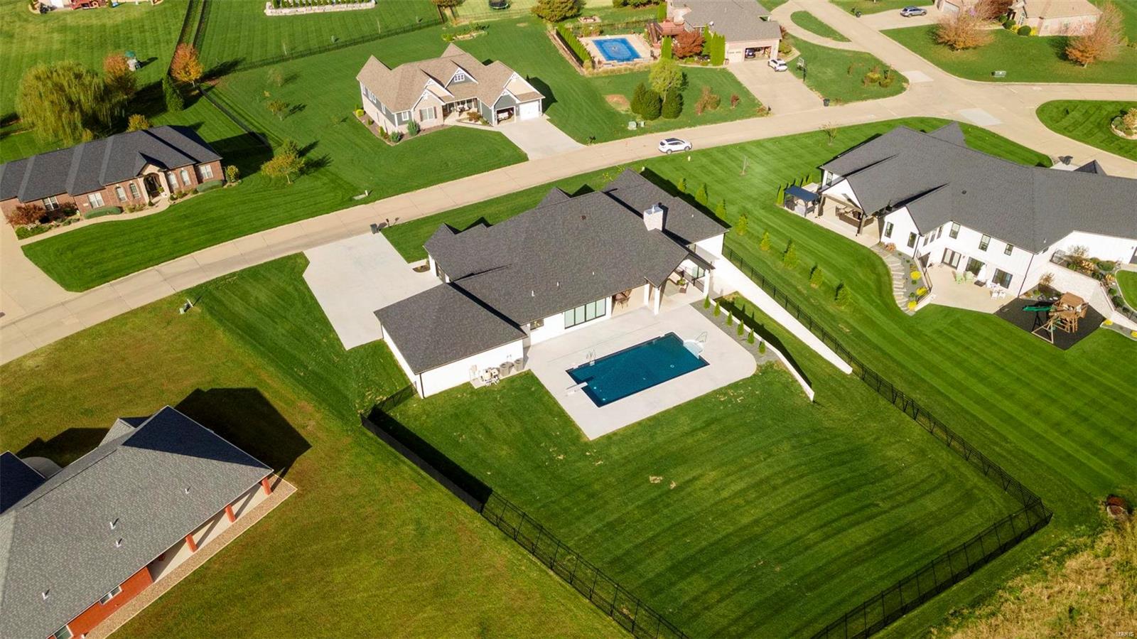 Whispering Oaks - Residential