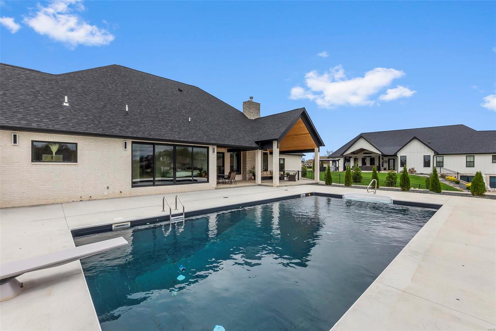 Whispering Oaks - Residential