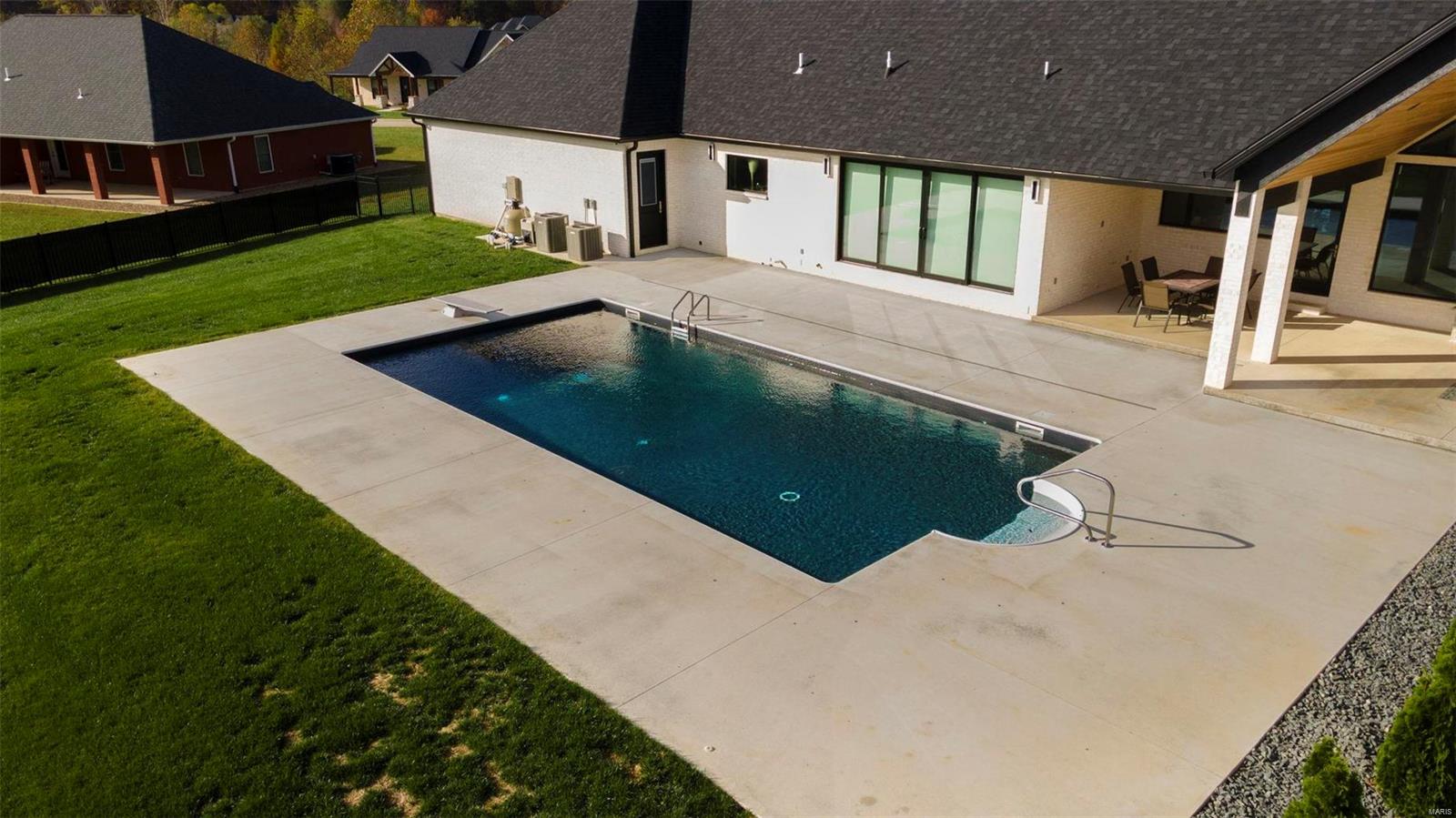 Whispering Oaks - Residential