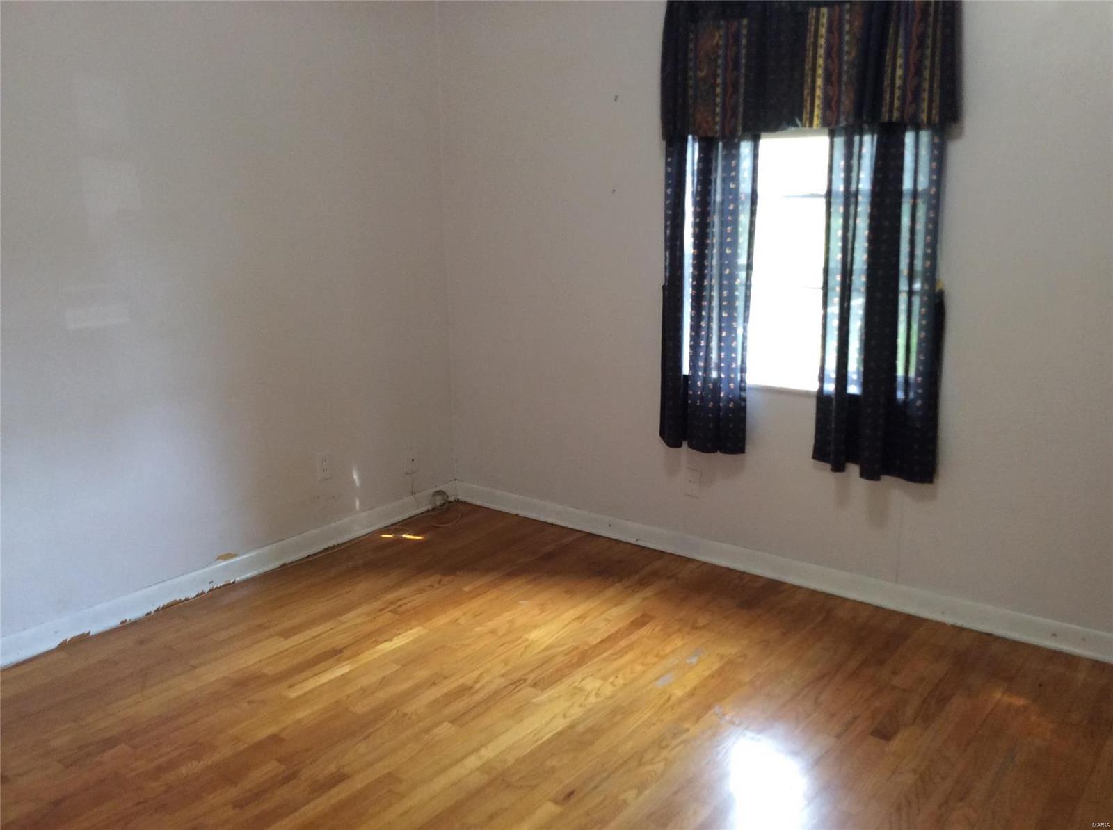 St Louis Commons Add - Residential
