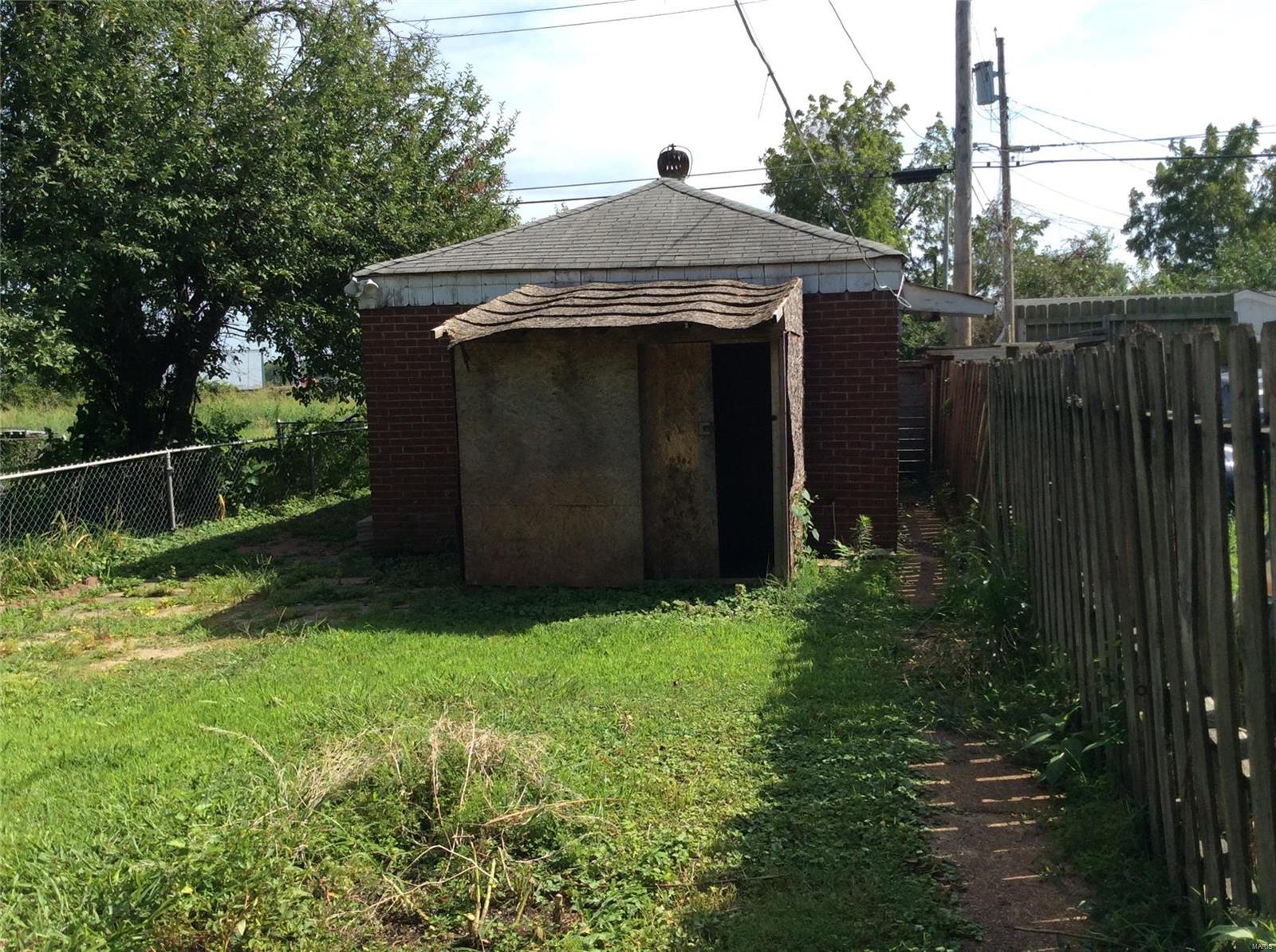 St Louis Commons Add - Residential