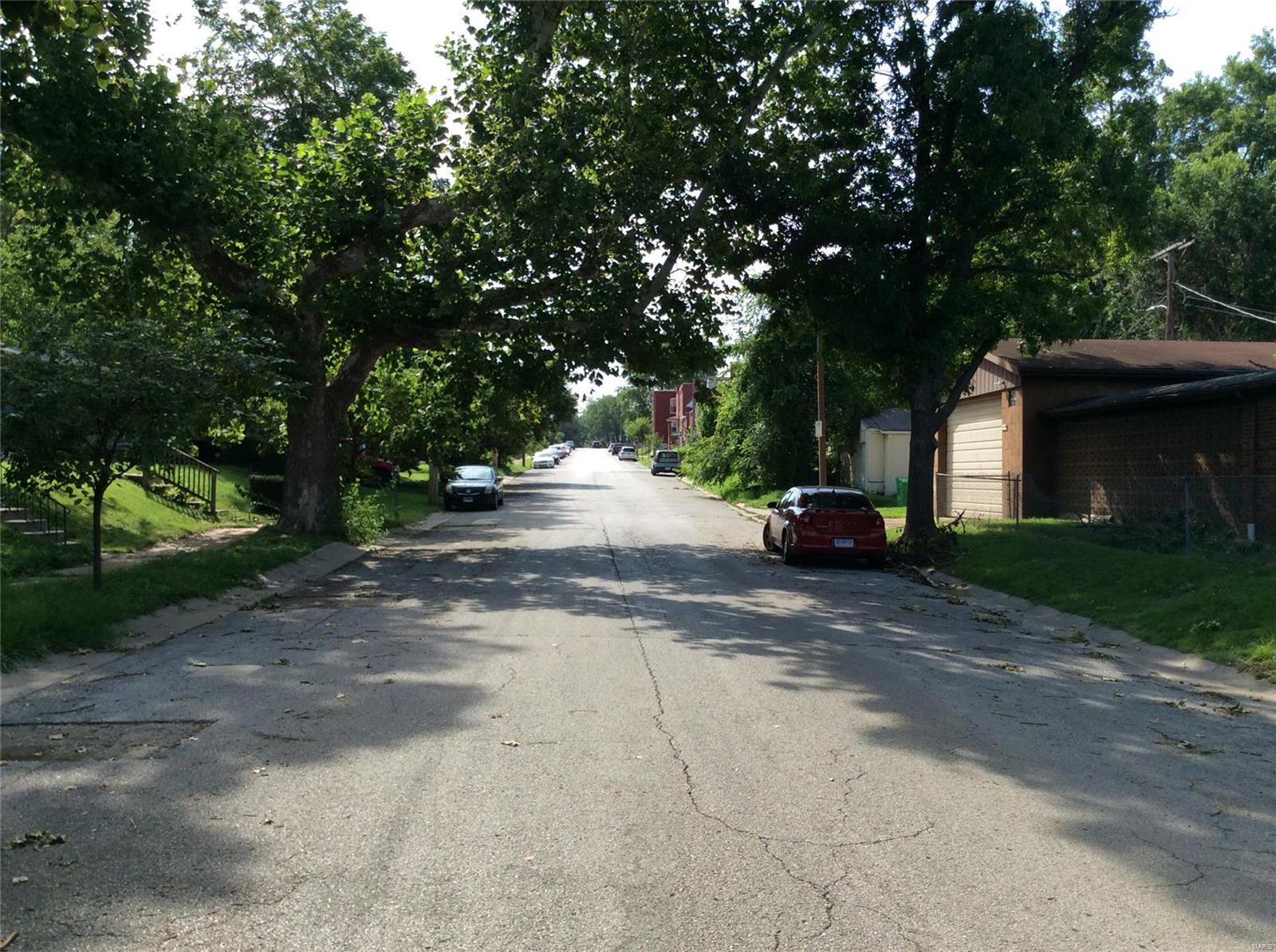 St Louis Commons Add - Residential