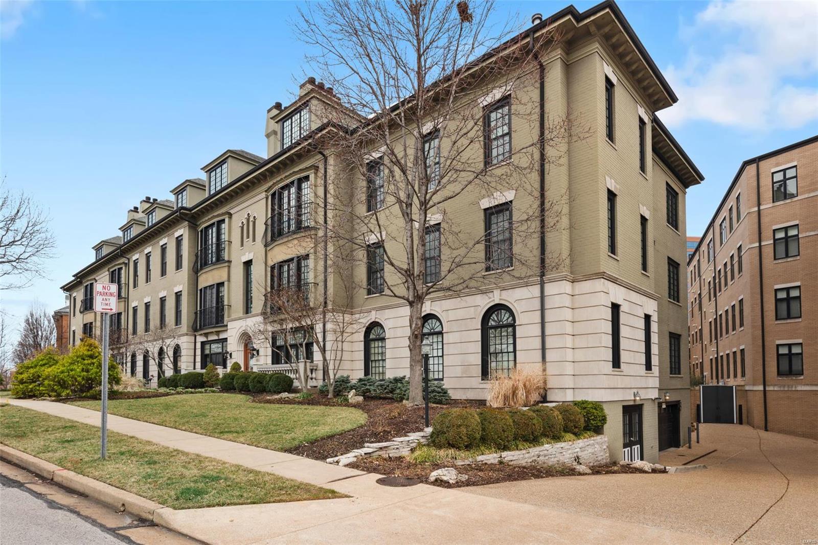 Shaw Place Condo - Residential