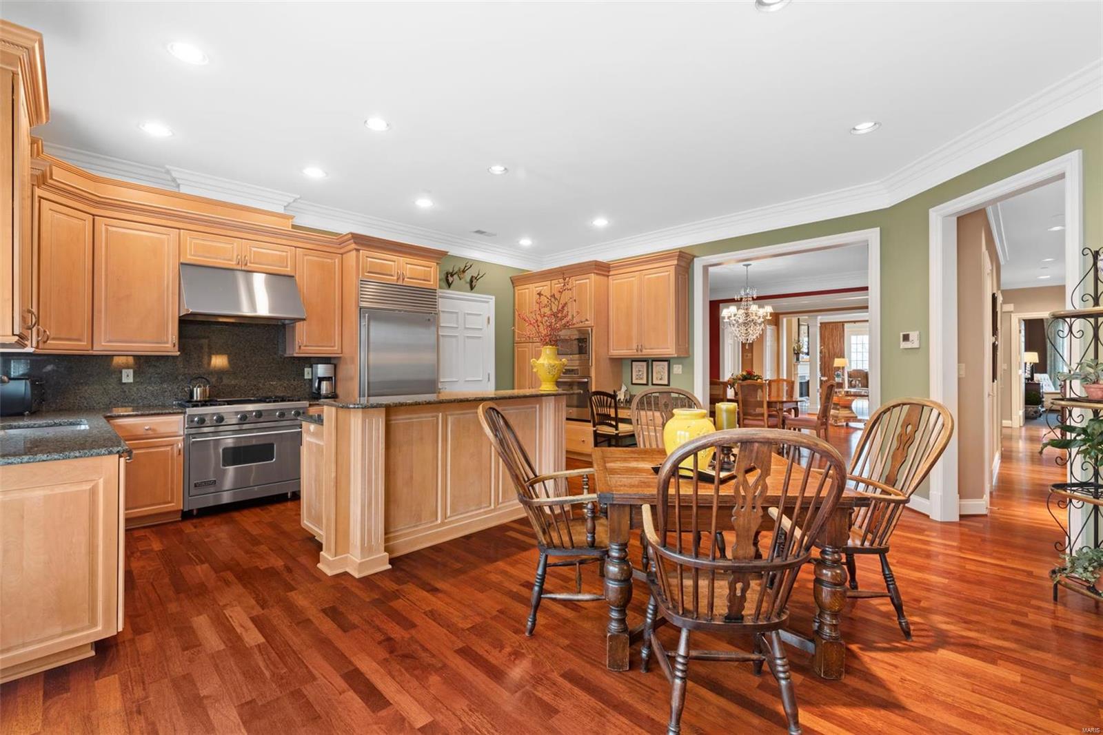 Shaw Place Condo - Residential