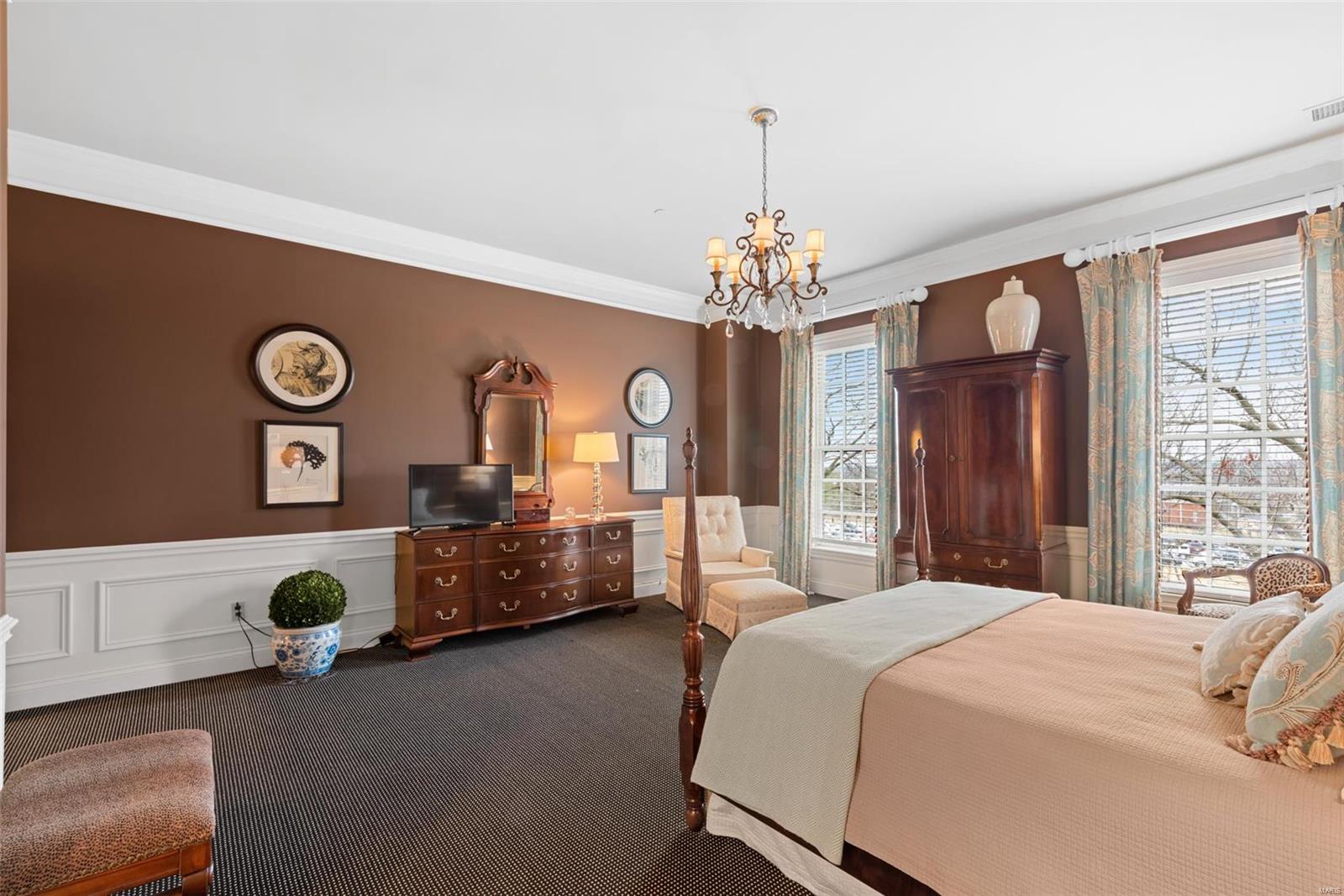 Shaw Place Condo - Residential