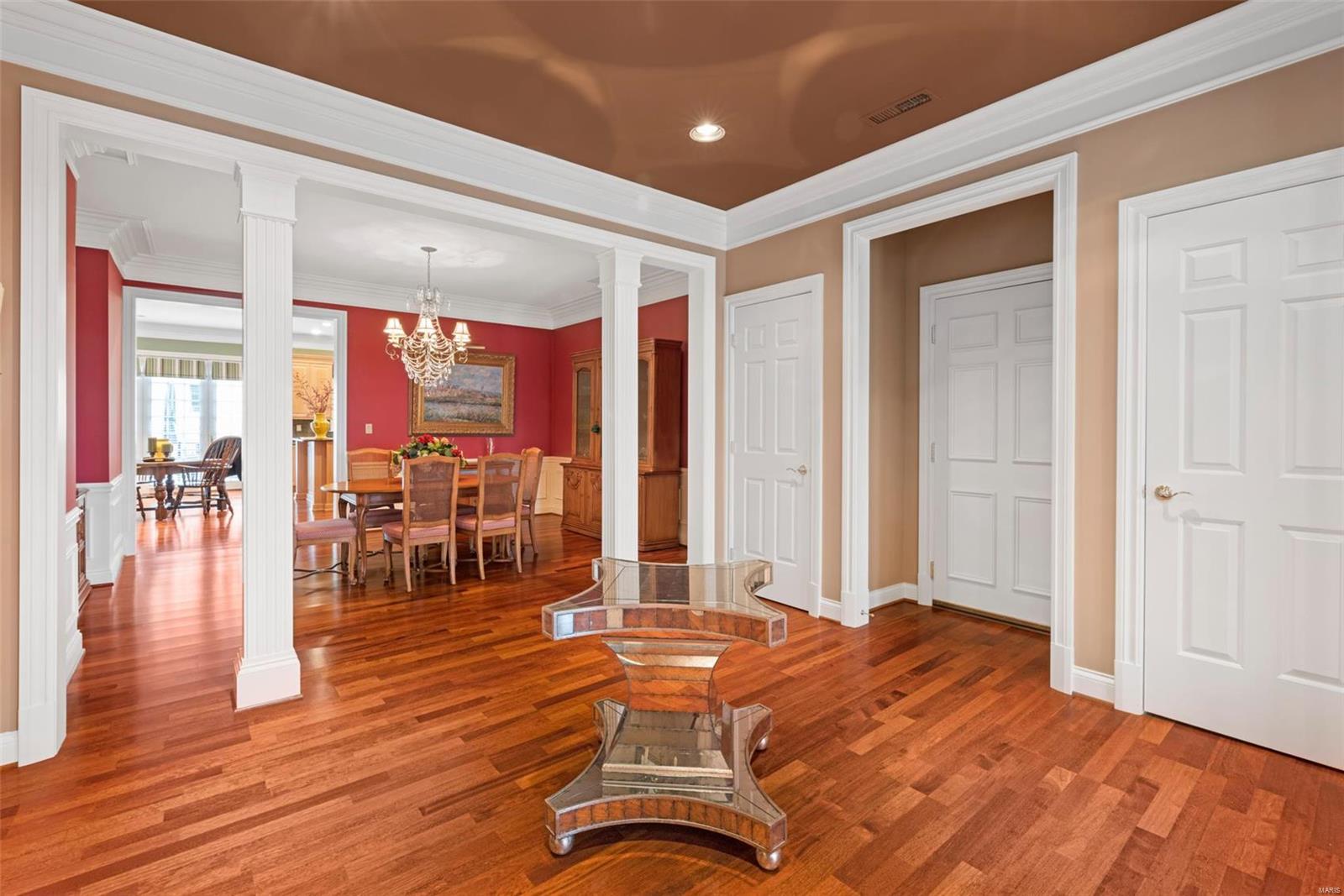 Shaw Place Condo - Residential