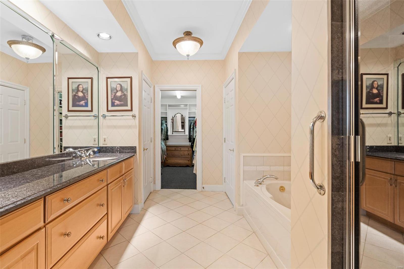 Shaw Place Condo - Residential