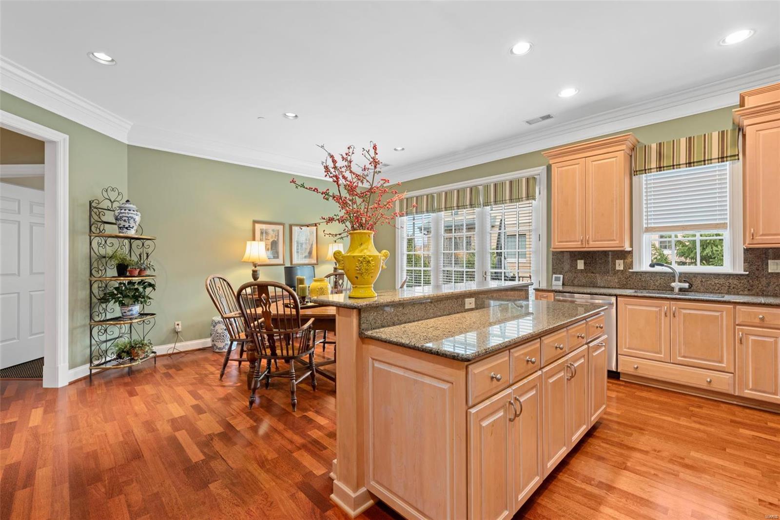 Shaw Place Condo - Residential