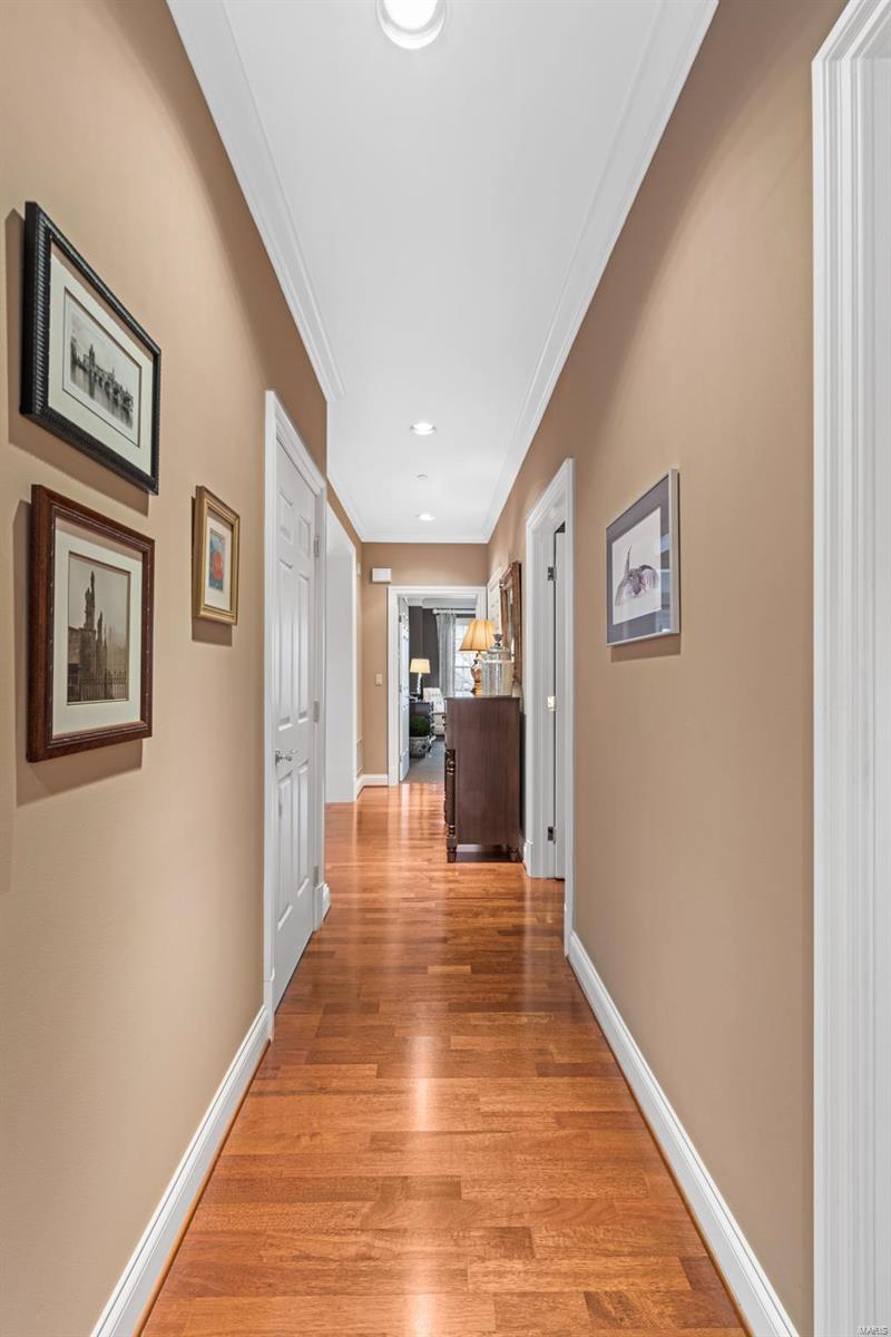 Shaw Place Condo - Residential