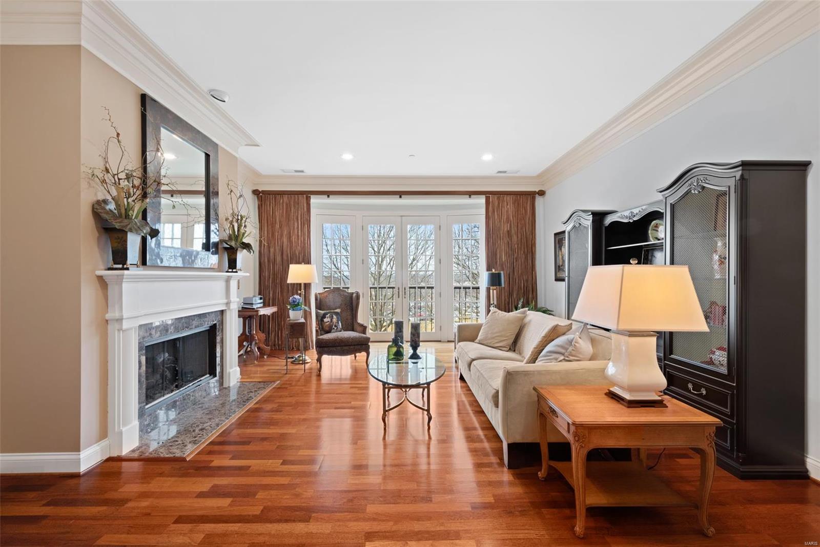 Shaw Place Condo - Residential