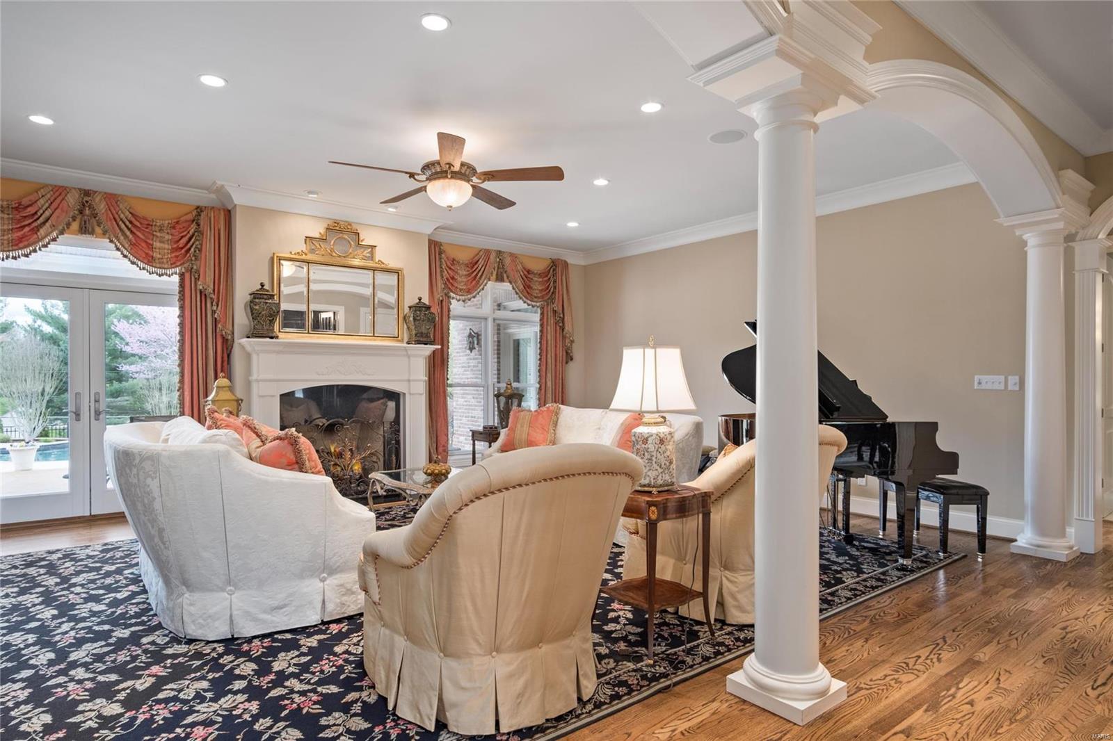 Outer Ladue Drive - Residential