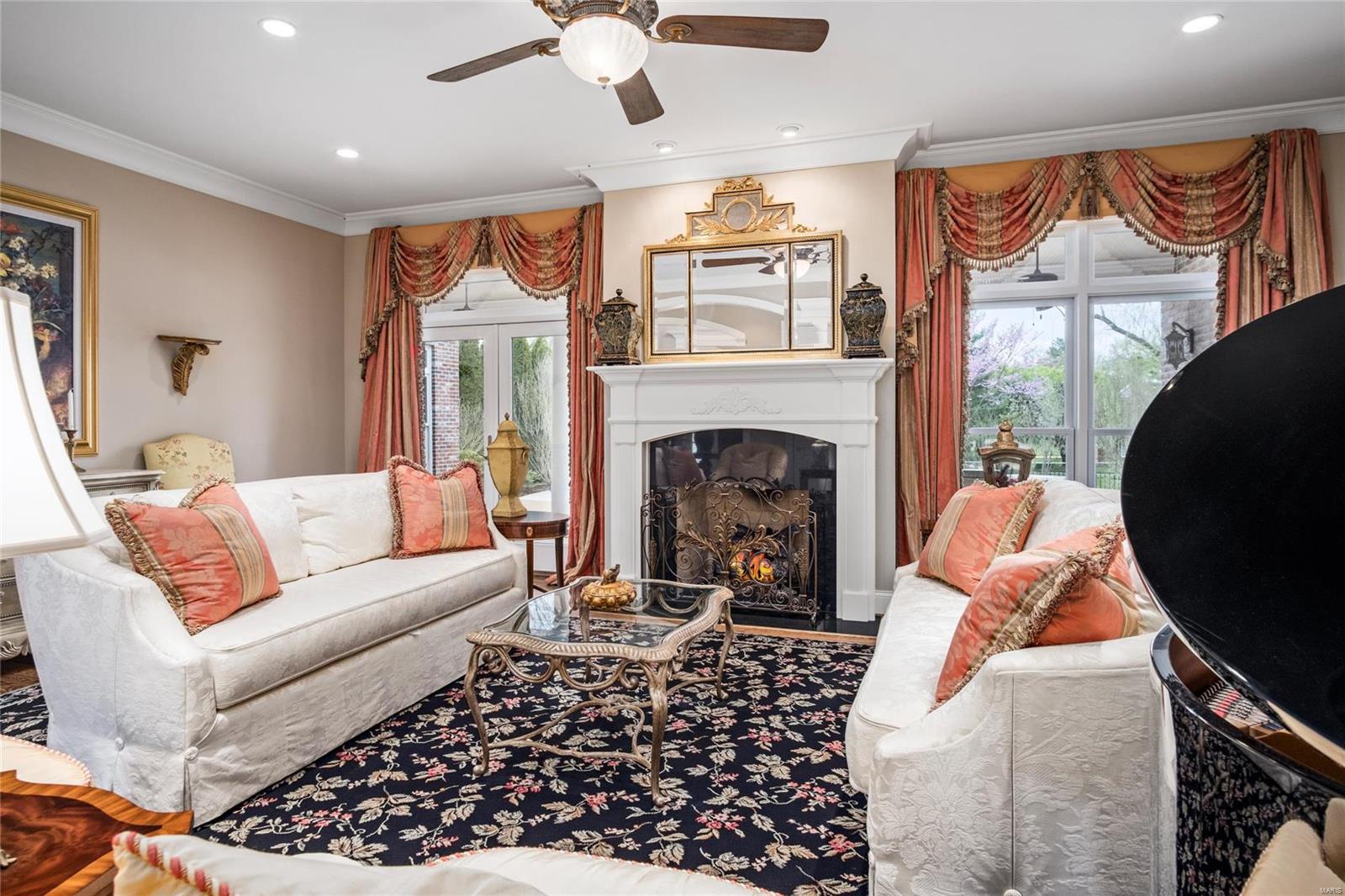 Outer Ladue Drive - Residential