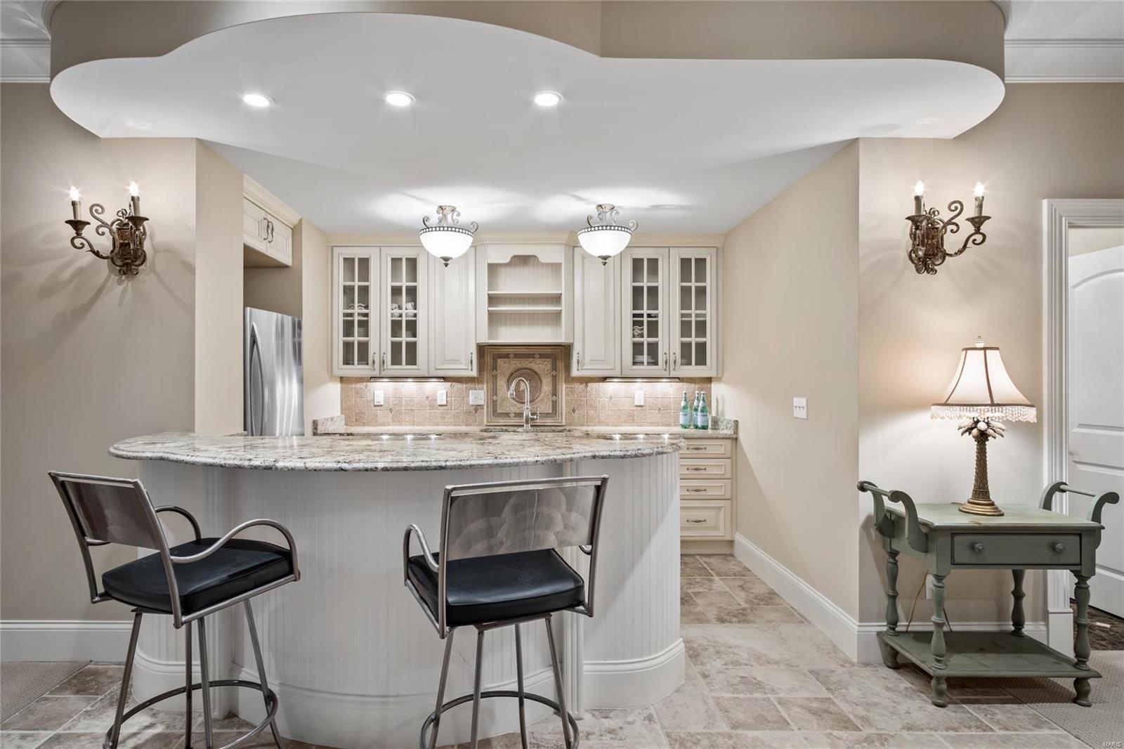 Outer Ladue Drive - Residential