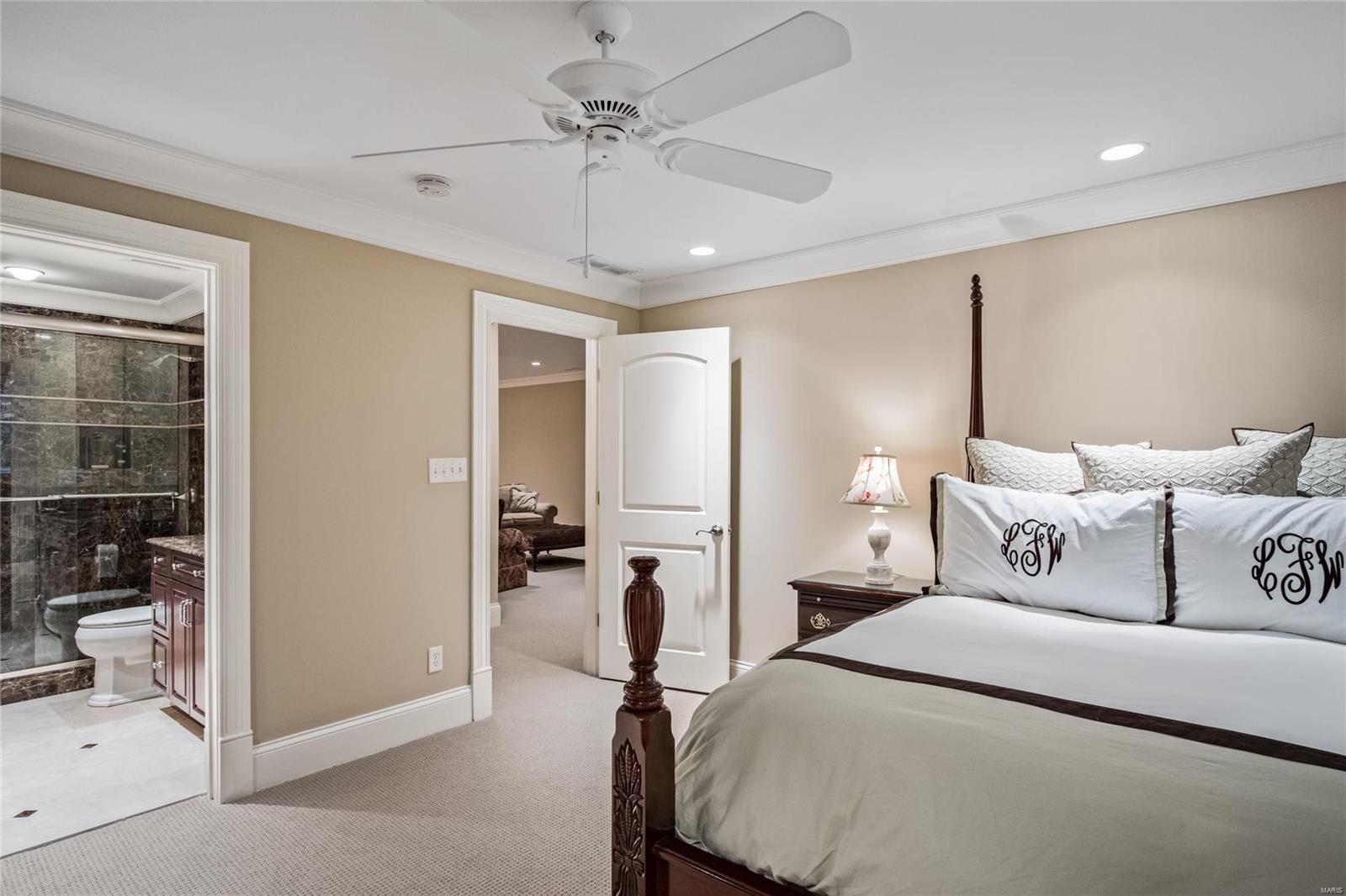 Outer Ladue Drive - Residential