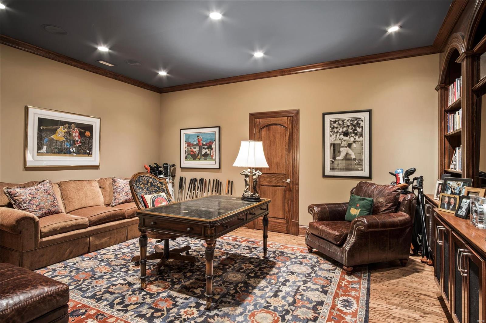 Outer Ladue Drive - Residential