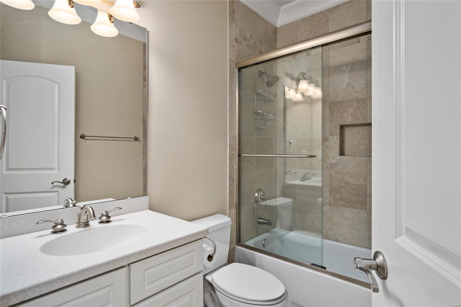 Outer Ladue Drive - Residential