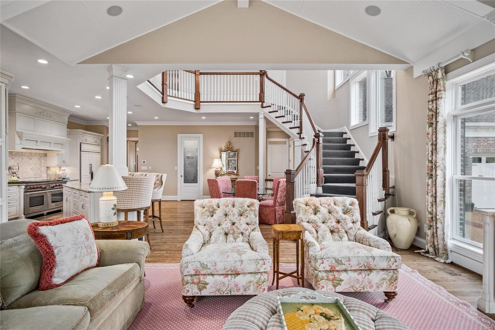 Outer Ladue Drive - Residential