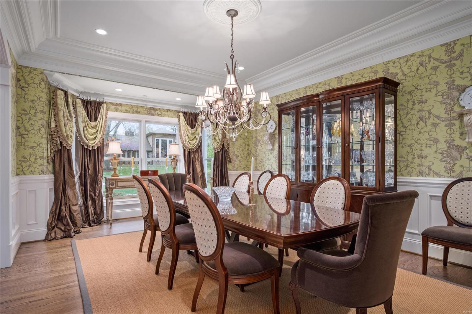 Outer Ladue Drive - Residential