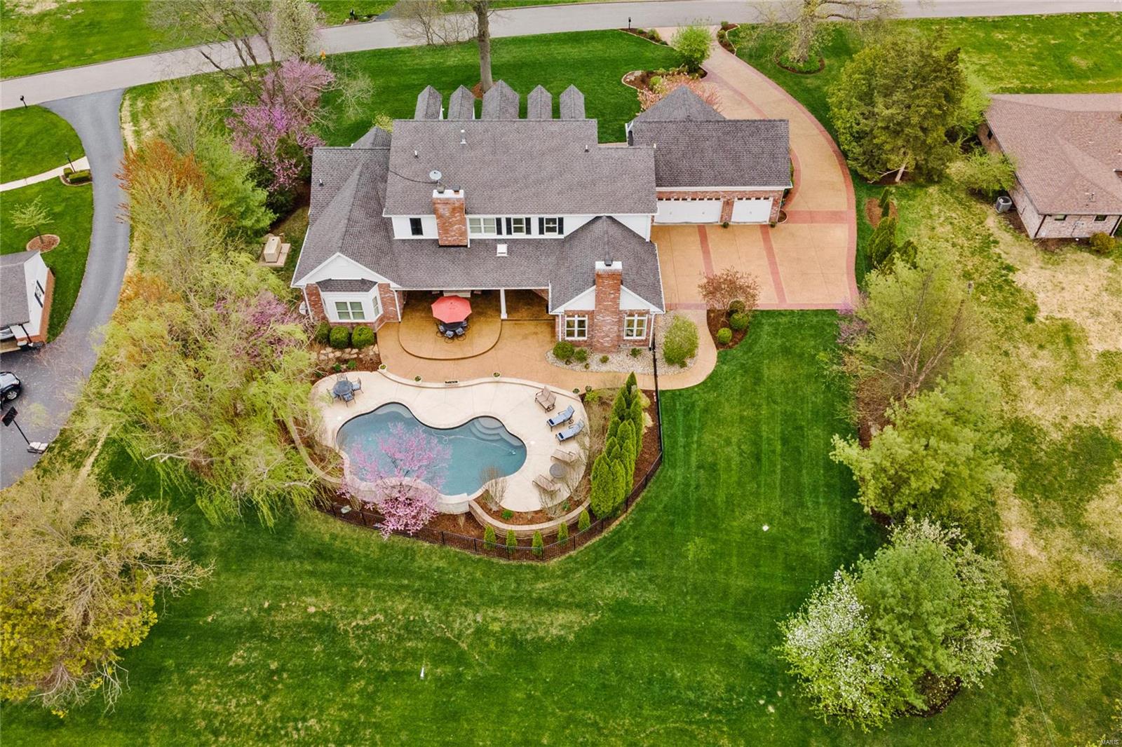 Outer Ladue Drive - Residential