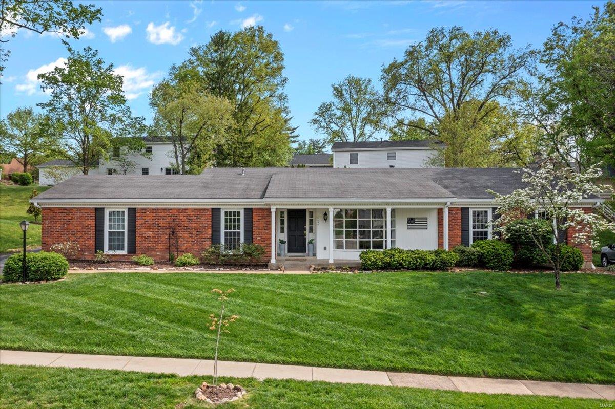 St Louis, Missouri 63131, United States, 4 Bedrooms Bedrooms, ,2 BathroomsBathrooms,Residential,Active,123839