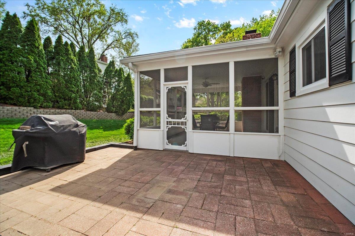St Louis, Missouri 63131, United States, 4 Bedrooms Bedrooms, ,2 BathroomsBathrooms,Residential,Active,123839
