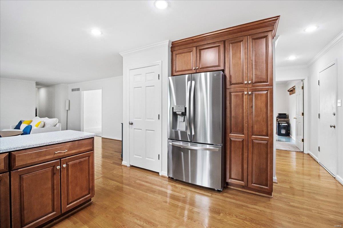 St Louis, Missouri 63131, United States, 4 Bedrooms Bedrooms, ,2 BathroomsBathrooms,Residential,Active,123839