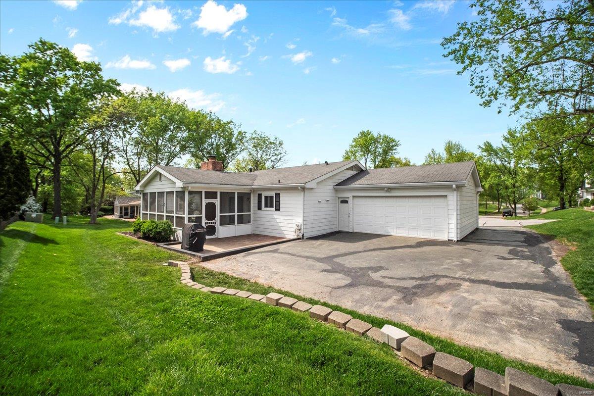 St Louis, Missouri 63131, United States, 4 Bedrooms Bedrooms, ,2 BathroomsBathrooms,Residential,Active,123839