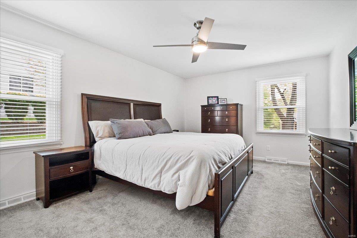 St Louis, Missouri 63131, United States, 4 Bedrooms Bedrooms, ,2 BathroomsBathrooms,Residential,Active,123839