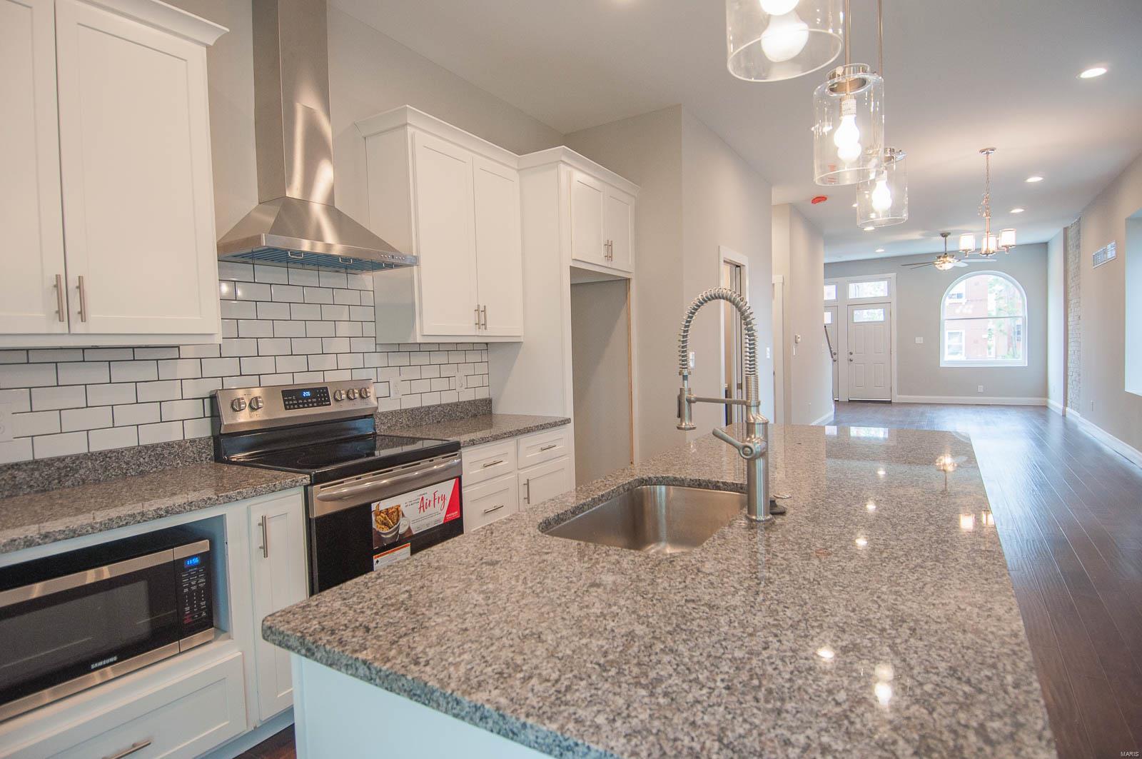 St Louis Commons Add - Residential