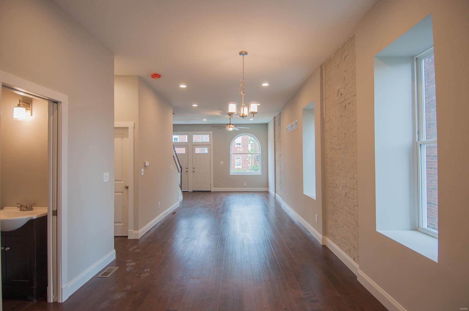 St Louis Commons Add - Residential