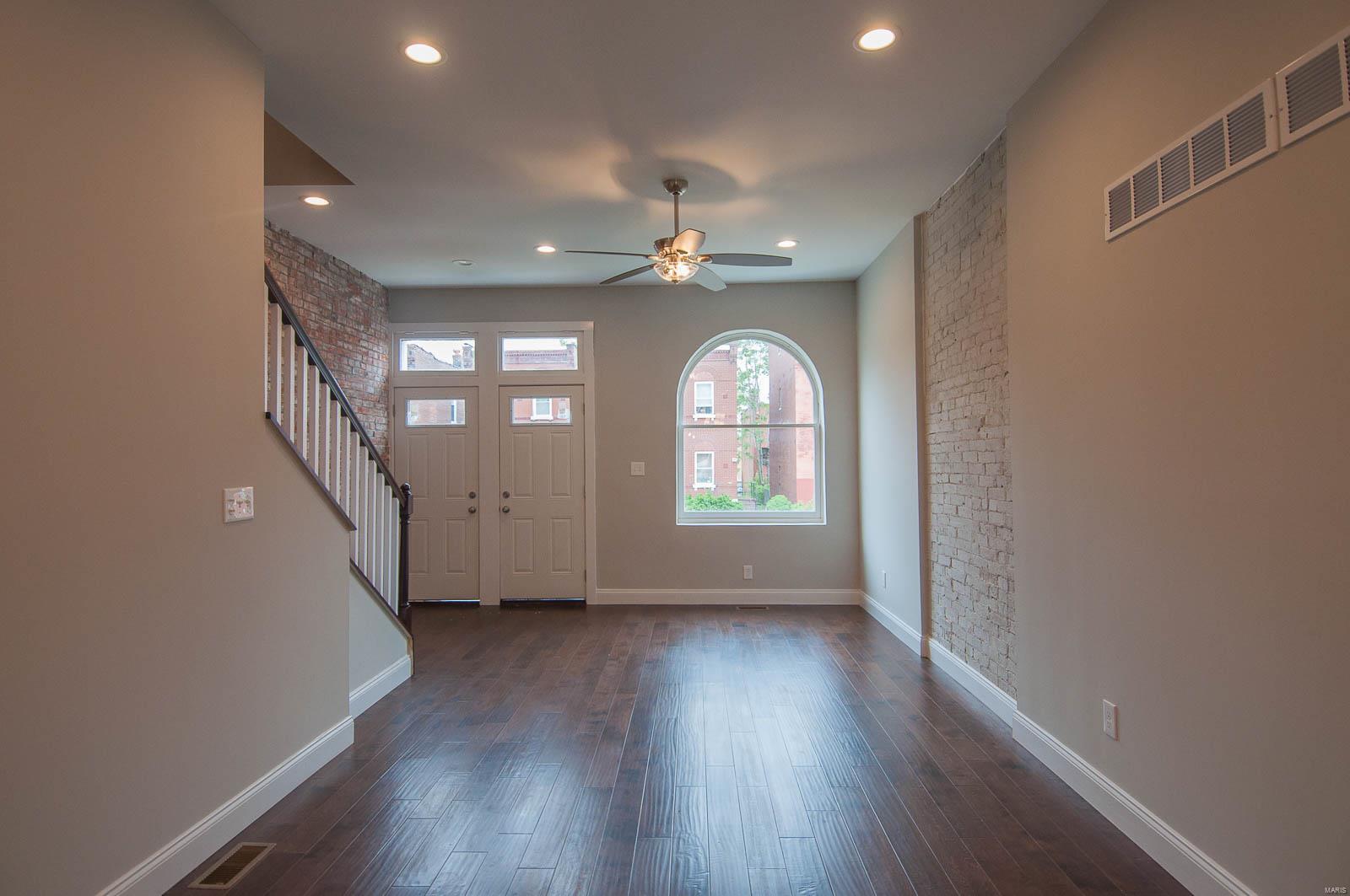 St Louis Commons Add - Residential