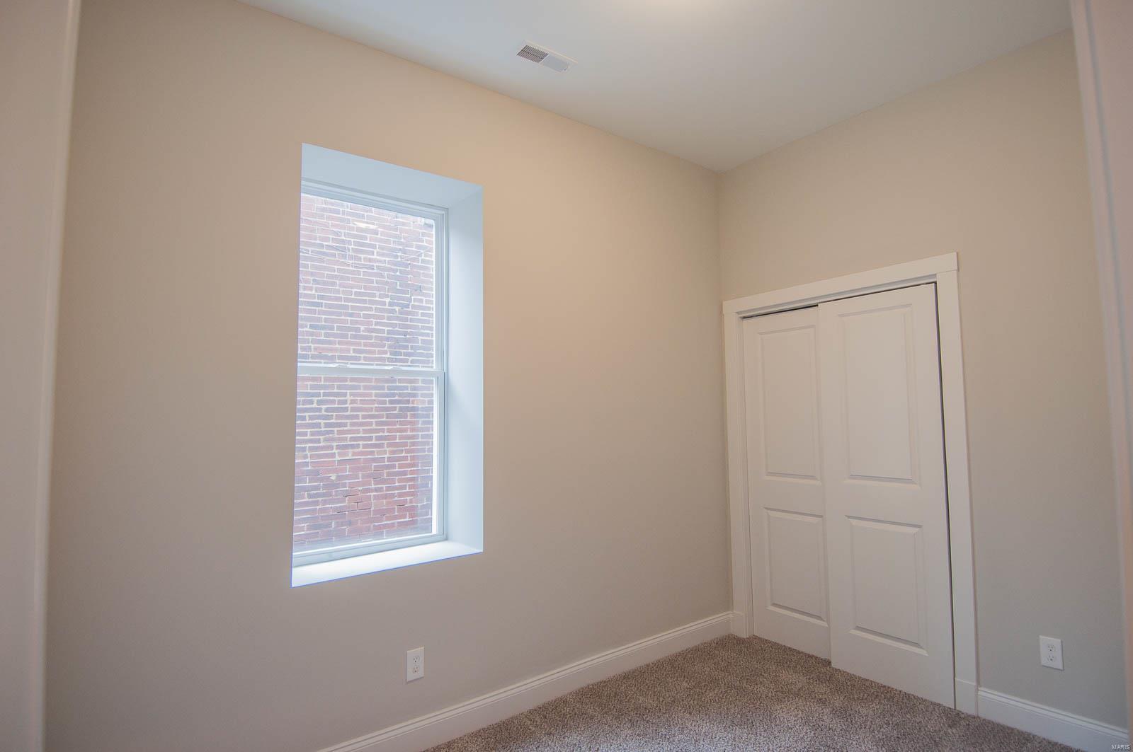 St Louis Commons Add - Residential