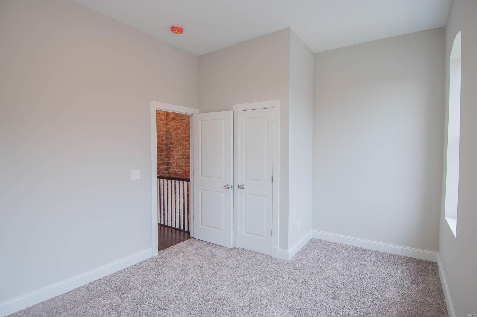 St Louis Commons Add - Residential
