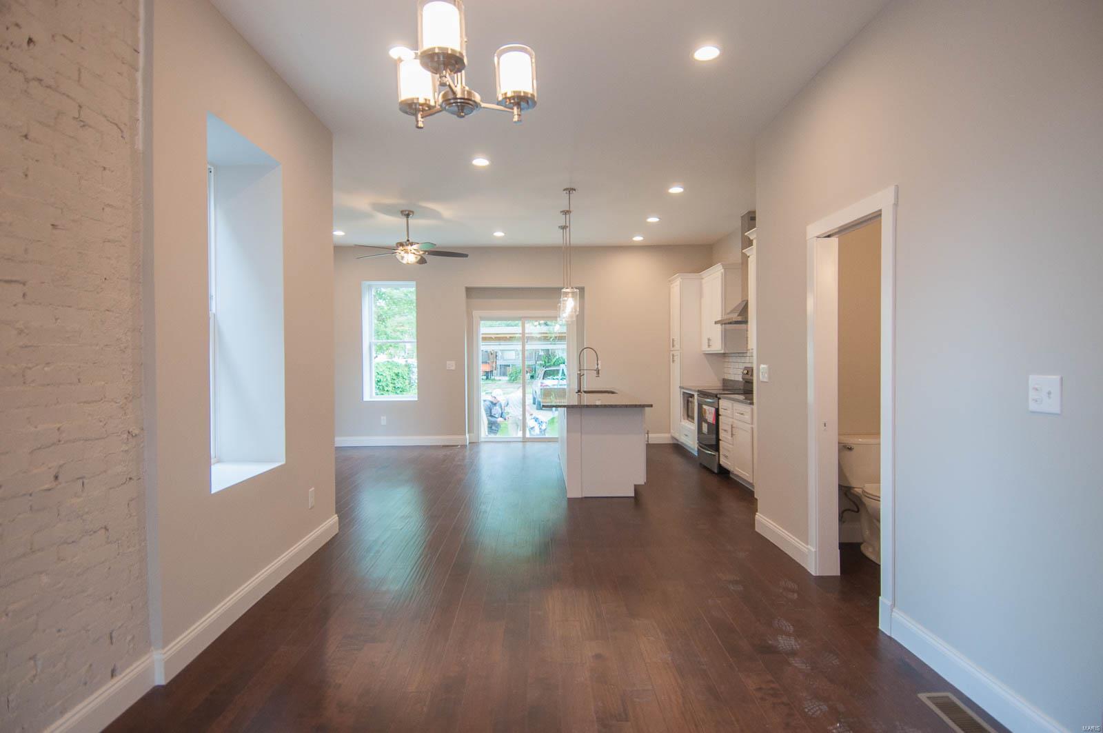 St Louis Commons Add - Residential