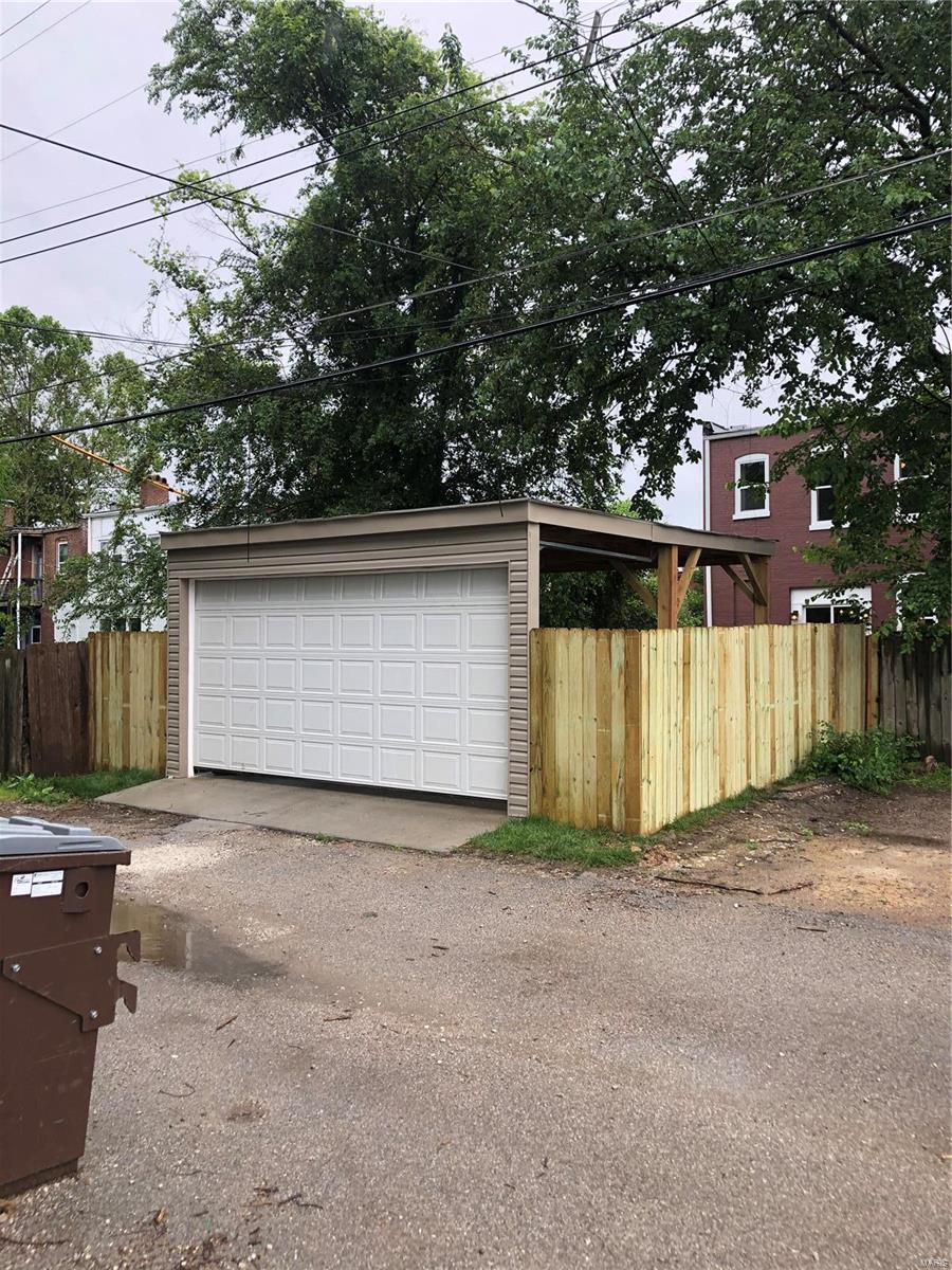 St Louis Commons Add - Residential