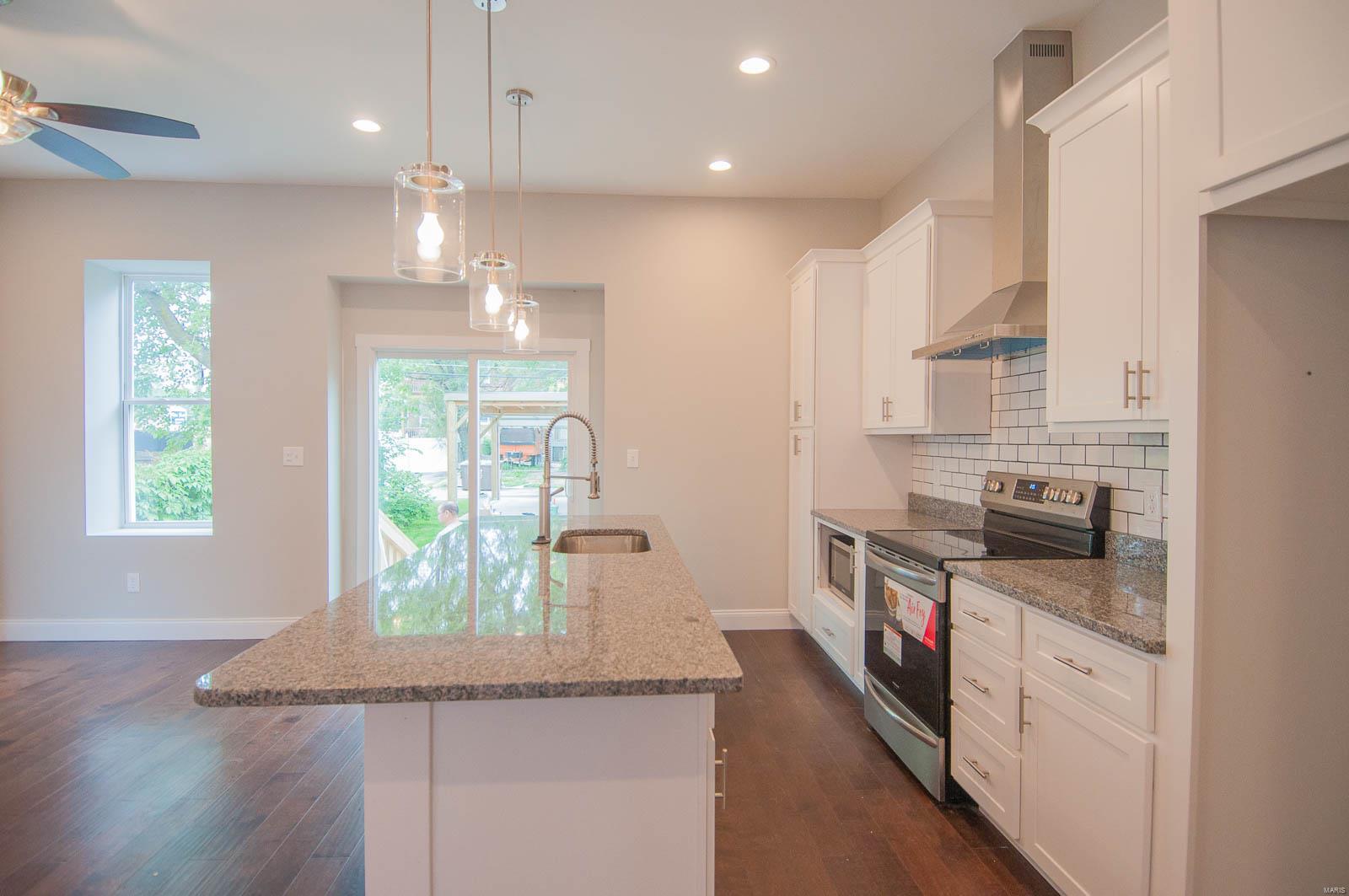 St Louis Commons Add - Residential