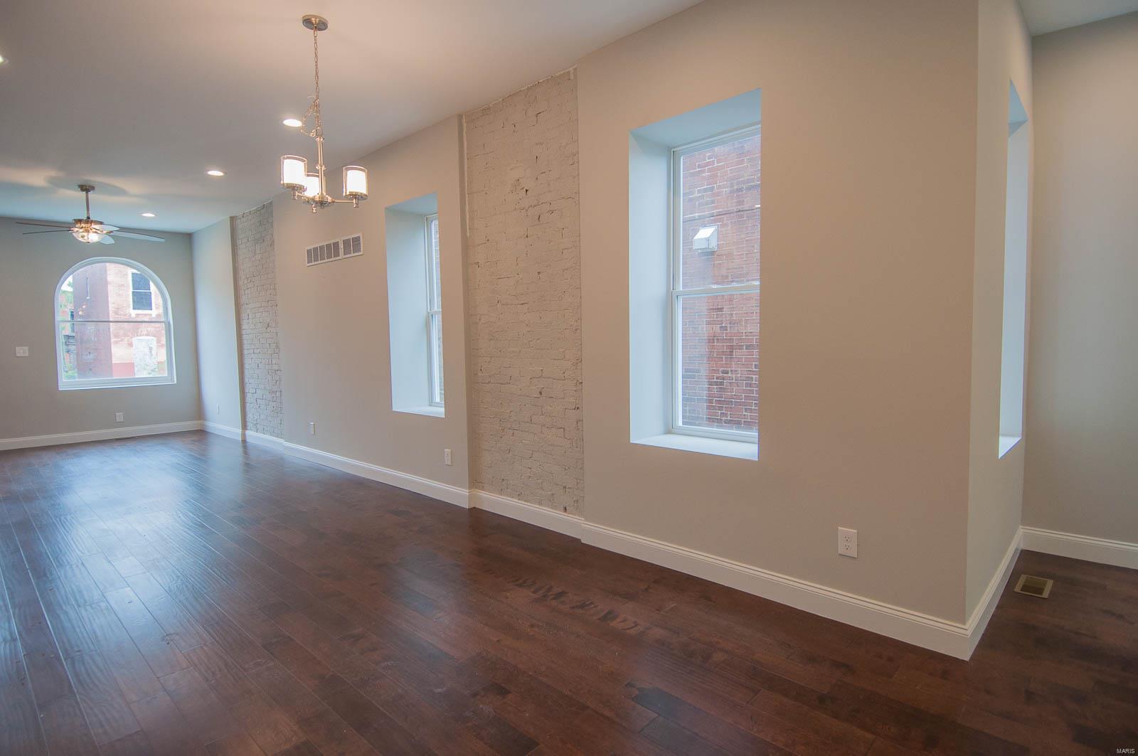 St Louis Commons Add - Residential