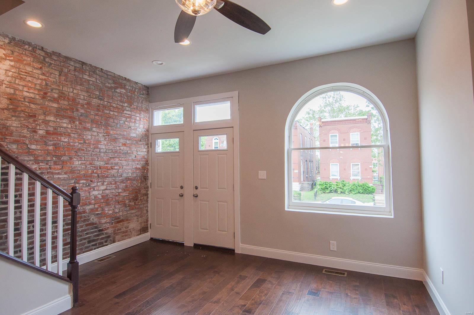 St Louis Commons Add - Residential