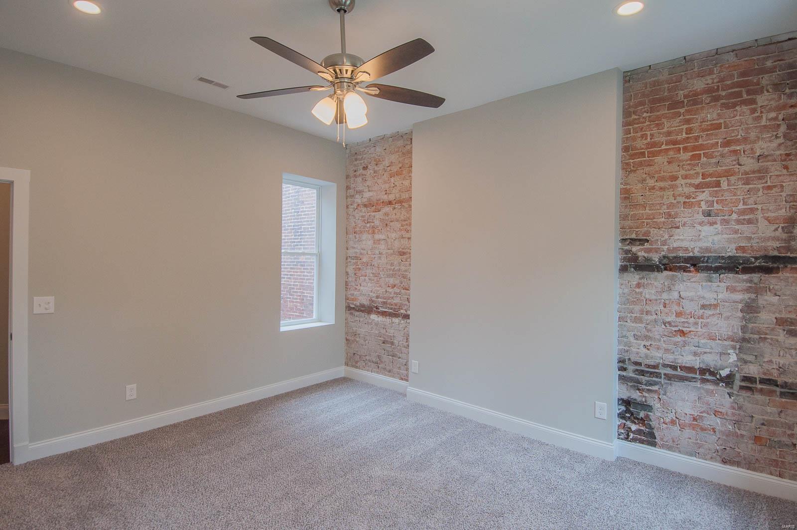 St Louis Commons Add - Residential