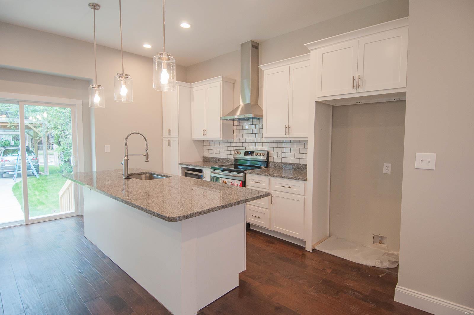 St Louis Commons Add - Residential
