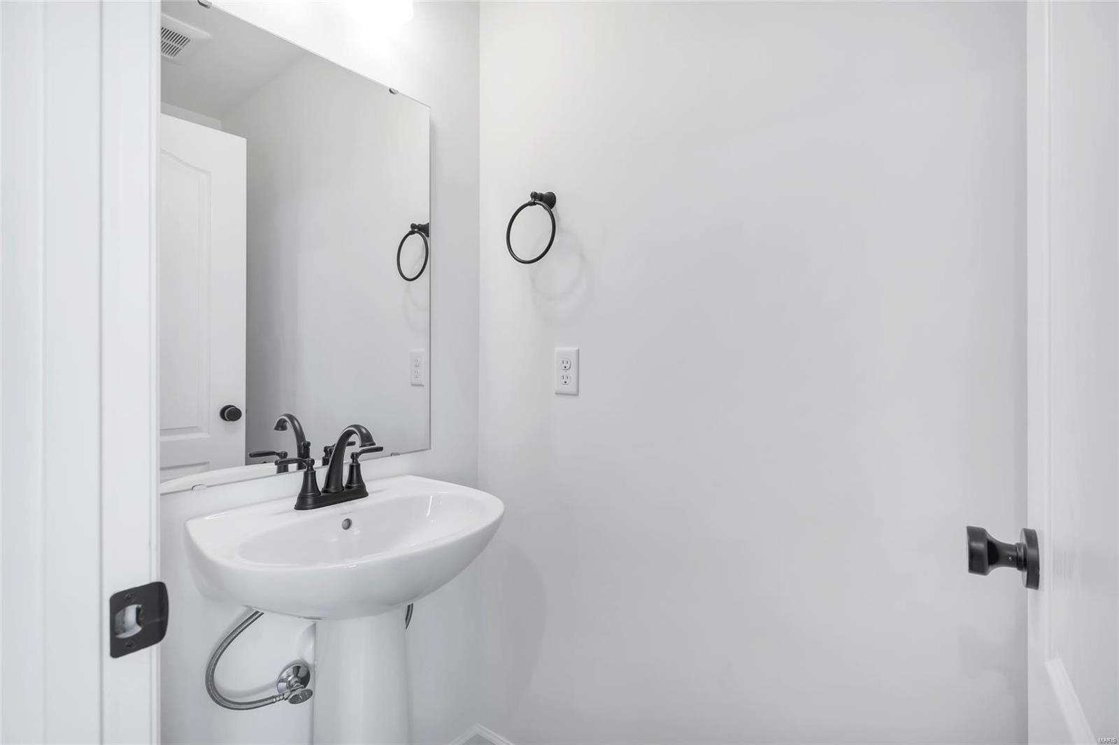 Streets of Caledonia - Residential Lease