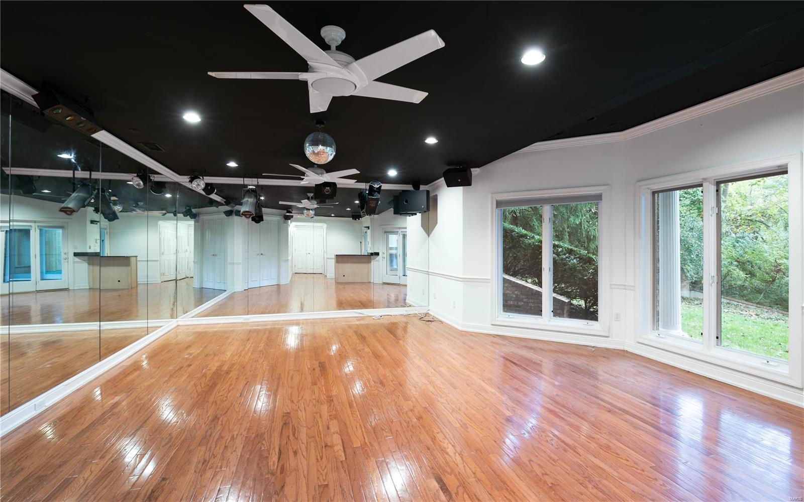 Litzsinger Place - Residential