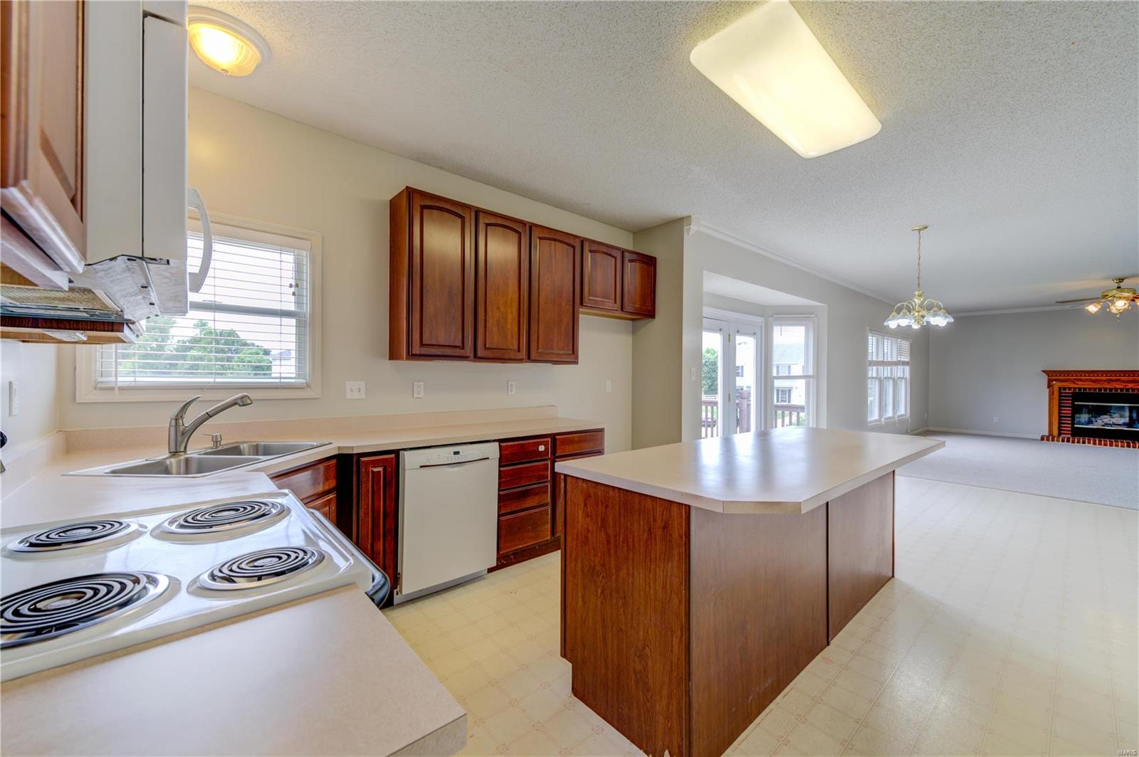 Vlgs At Dardenne Mccluer Village - Residential