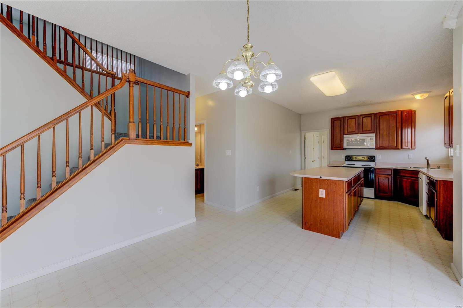Vlgs At Dardenne Mccluer Village - Residential