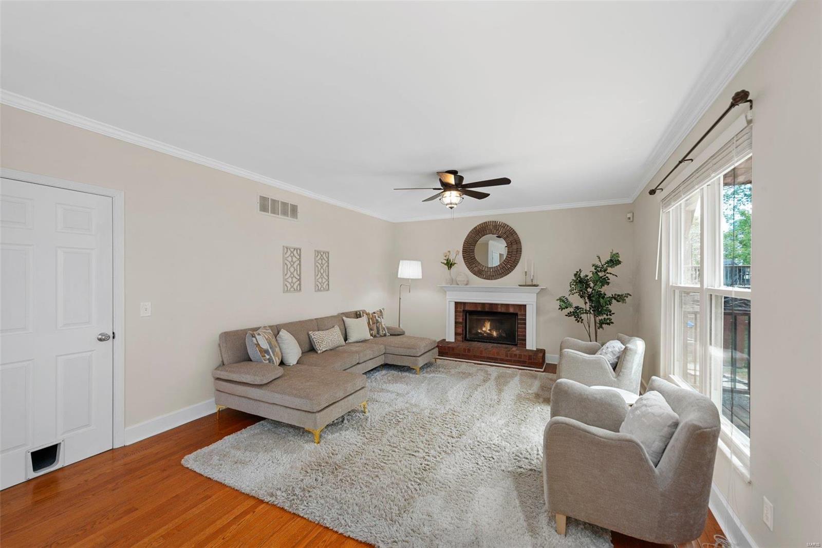 Twin Chimneys - Residential